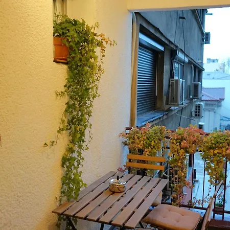 Spacious 3br 1,5bt With 2 Balconies * Boekarest