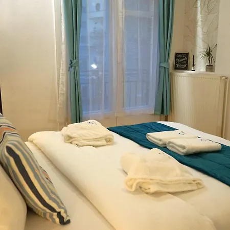 Spacious 3br 1,5bt With 2 Balconies *