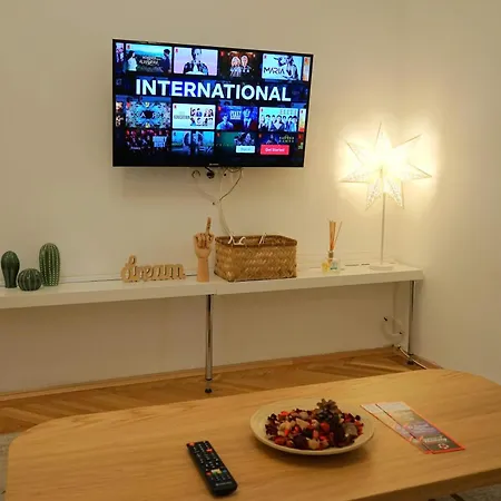 Spacious 3br 1,5bt With 2 Balconies Apartman