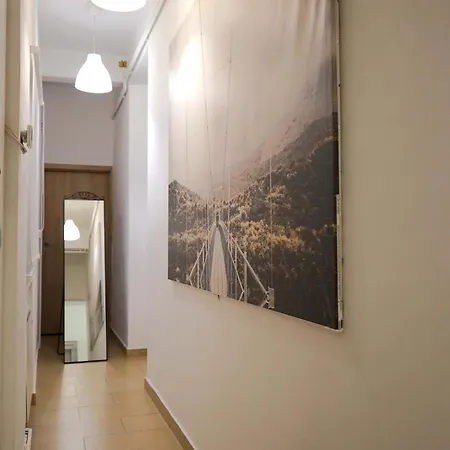 Spacious 3br 1,5bt With 2 Balconies Apartman Bukarest
