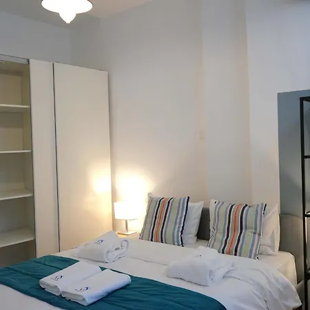 Apartman Spacious 3br 1,5bt With 2 Balconies Bukarest