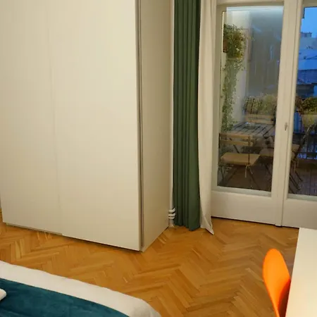 Spacious 3br 1,5bt With 2 Balconies * Bucarest