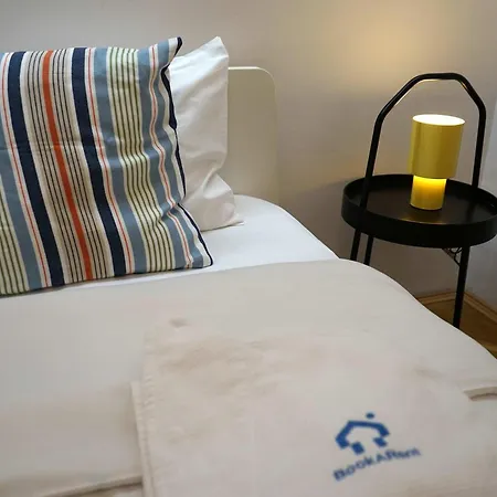 Spacious 3br 1,5bt With 2 Balconies Appartamento Bucarest