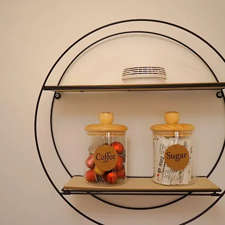 Spacious 3br 1,5bt With 2 Balconies 布加勒斯特