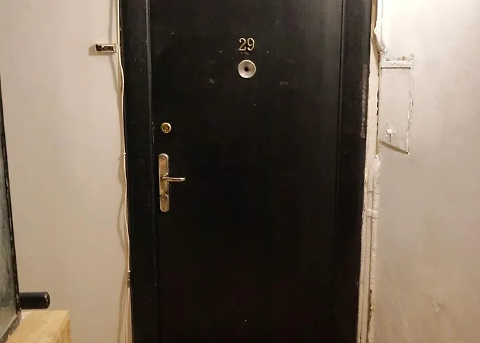 아파트 Spacious 3br 1,5bt With 2 Balconies