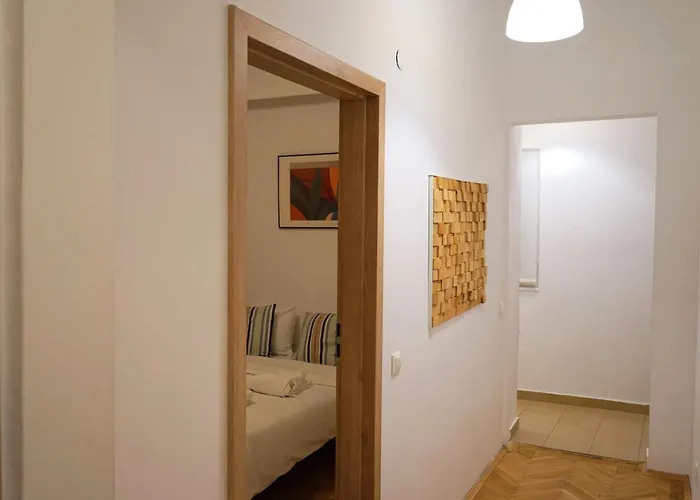 Apartman Spacious 3br 1,5bt With 2 Balconies Bukarest