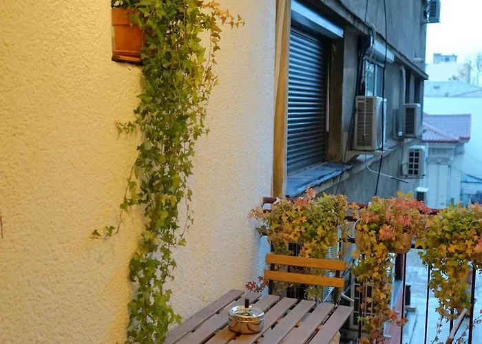 Spacious 3br 1,5bt With 2 Balconies * Bukarest