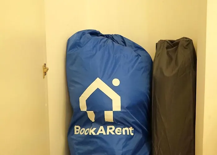 아파트 Spacious 3br 1,5bt With 2 Balconies 부쿠레슈티