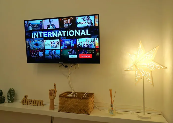 Spacious 3br 1,5bt With 2 Balconies