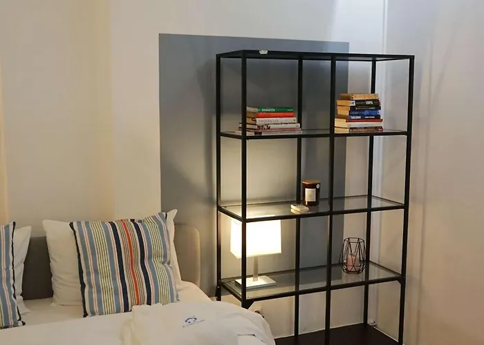 아파트 Spacious 3br 1,5bt With 2 Balconies *