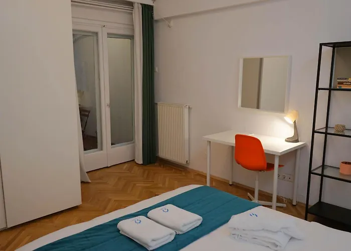 Spacious 3br 1,5bt With 2 Balconies