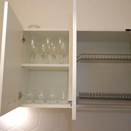 Spacious 3br 1,5bt With 2 Balconies アパート *