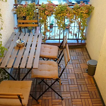 Spacious 3br 1,5bt With 2 Balconies アパート ブカレスト