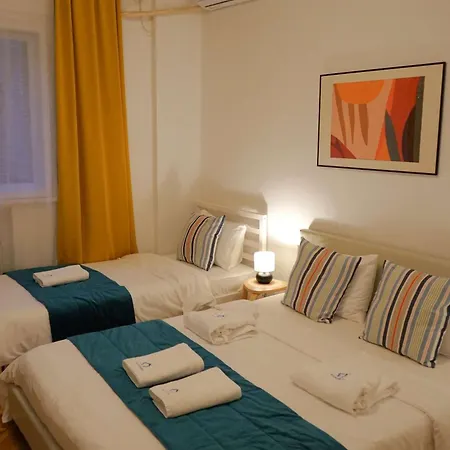 Spacious 3br 1,5bt With 2 Balconies アパート