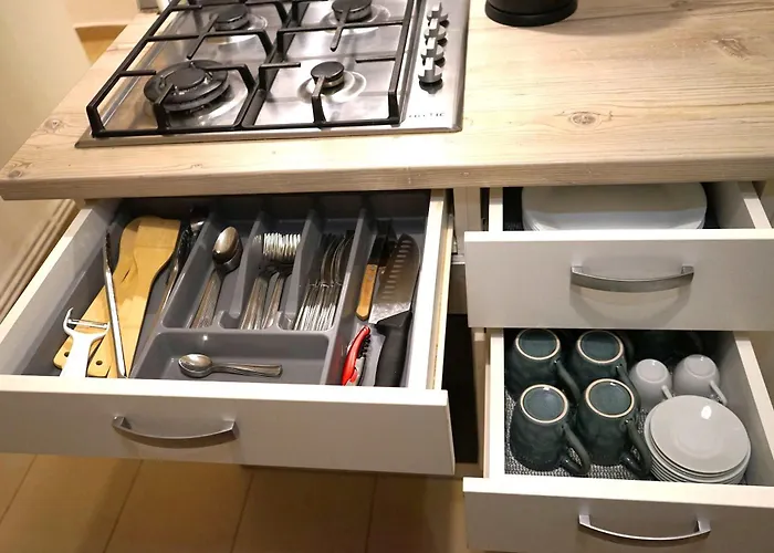 Spacious 3br 1,5bt With 2 Balconies * Бухарест