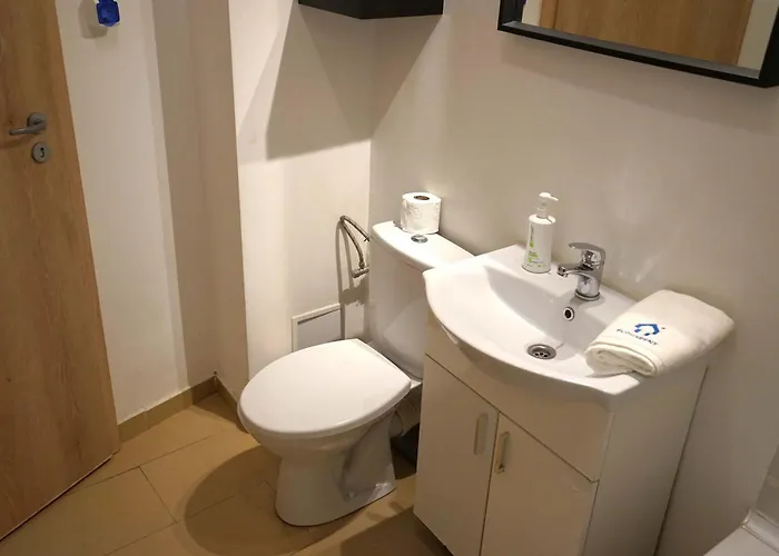 Spacious 3br 1,5bt With 2 Balconies Апартаменти