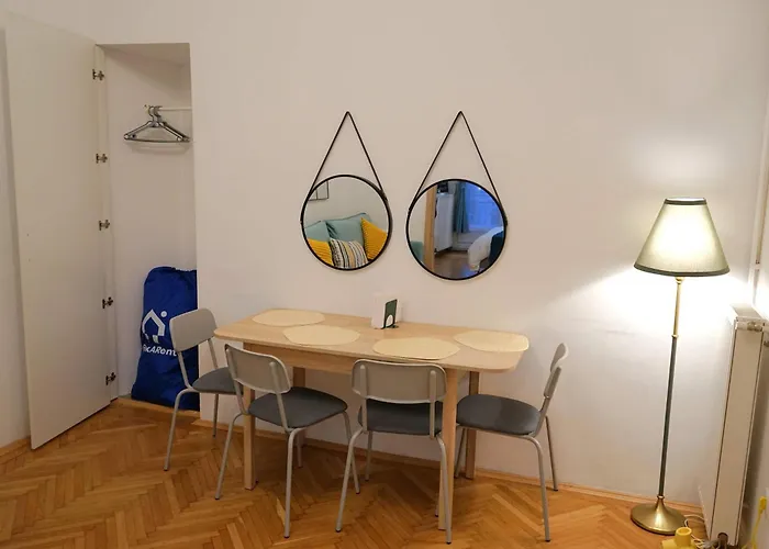 Spacious 3br 1,5bt With 2 Balconies Апартаменти