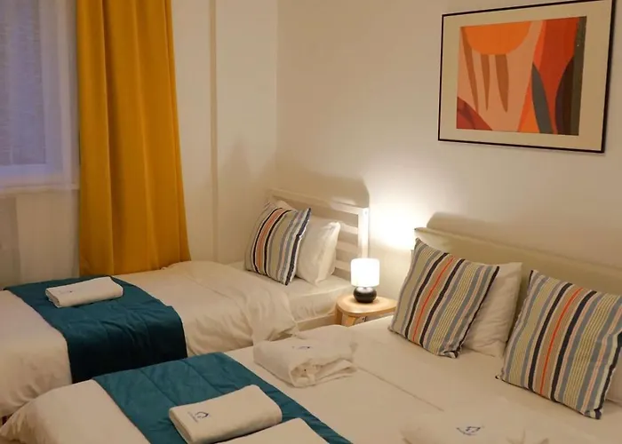 Spacious 3br 1,5bt With 2 Balconies Апартаменти